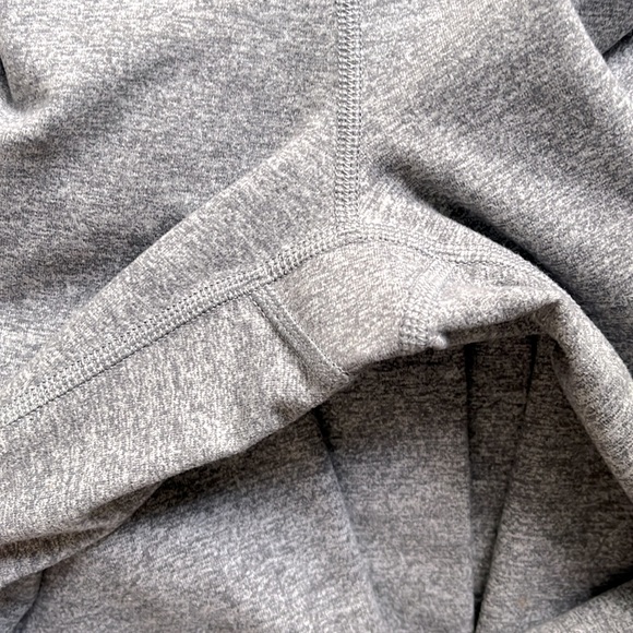 LULULEMON grey mid‎ rise leggings size 4 inseam 30’’ - Picture 7 of 8